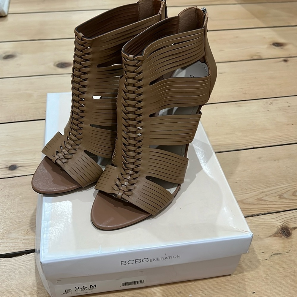 BCBGeneration Luggage Cerinah-X Strappy Sandals 9.5